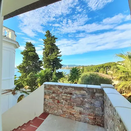Nocleg ze śniadaniem Les Terrasses Tamaris Les Sablettes 4*