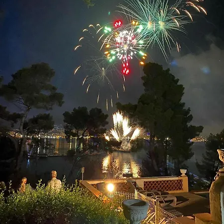 Nocleg ze śniadaniem Les Terrasses Tamaris Les Sablettes 4*